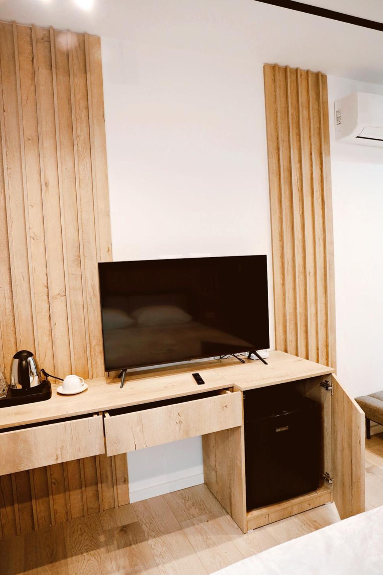 Sol Hotel Шкодер Екстер'єр фото