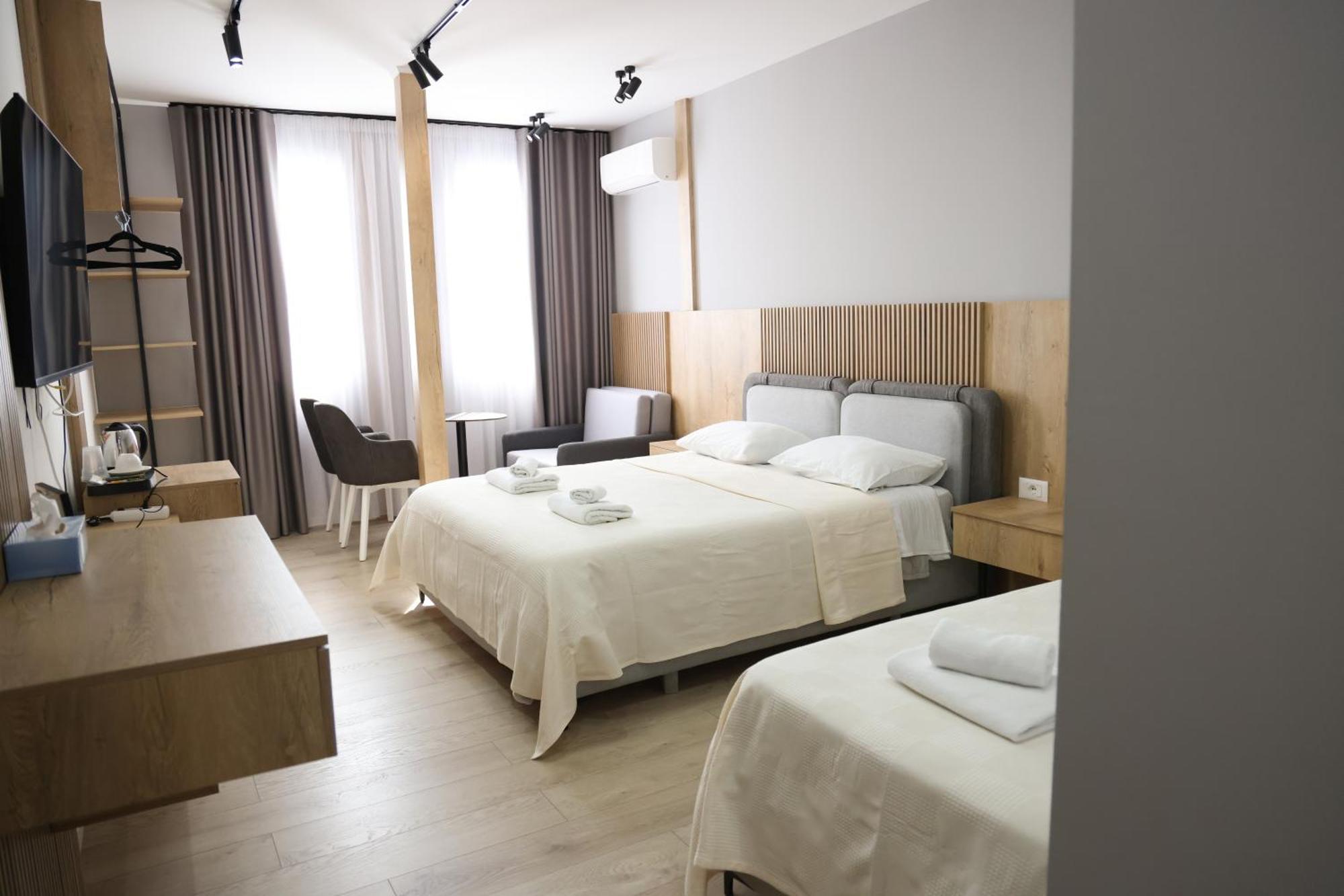Sol Hotel Шкодер Екстер'єр фото