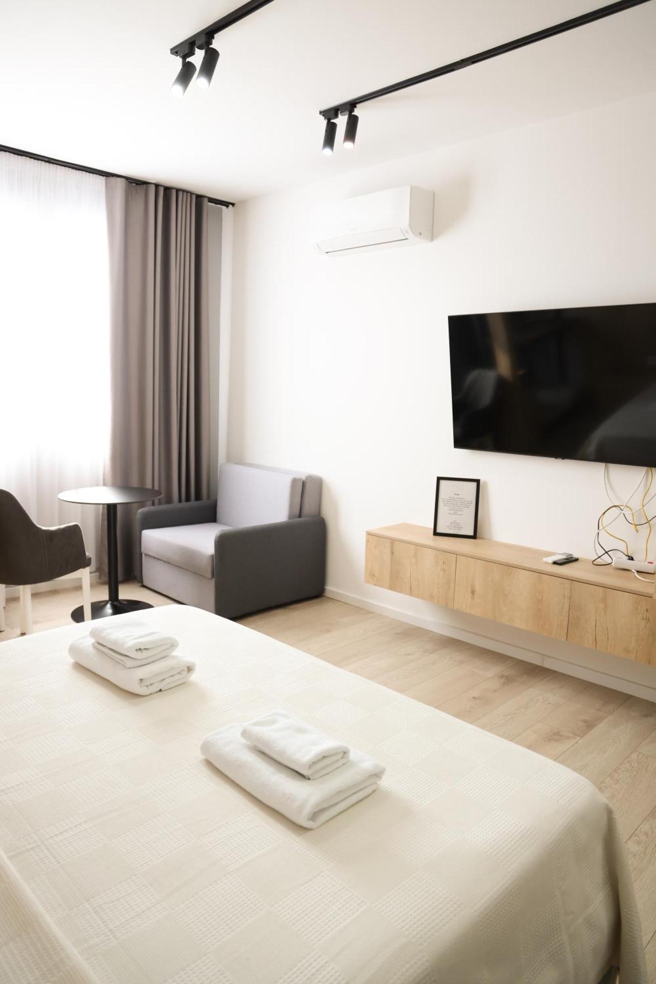 Sol Hotel Шкодер Екстер'єр фото
