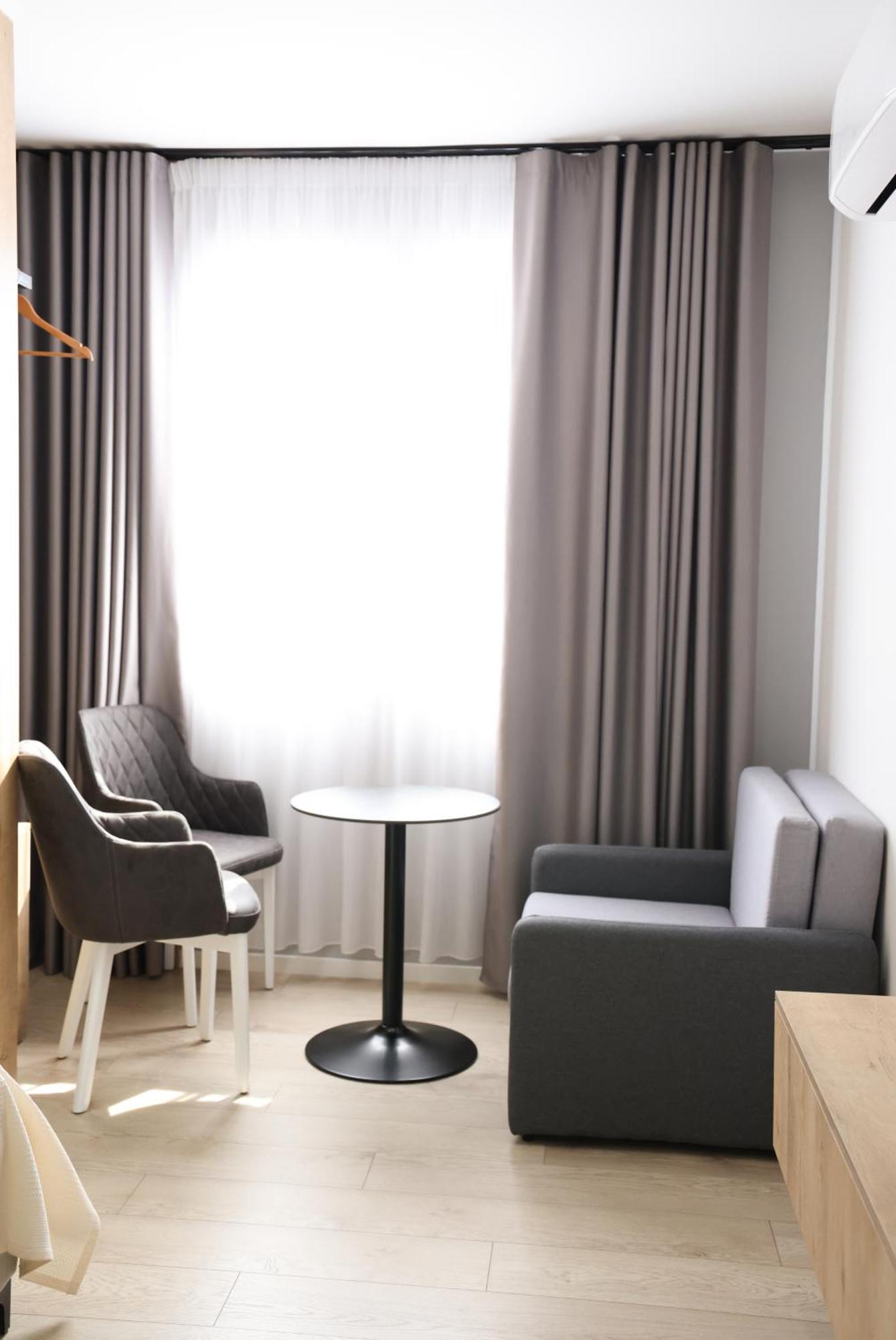 Sol Hotel Шкодер Екстер'єр фото