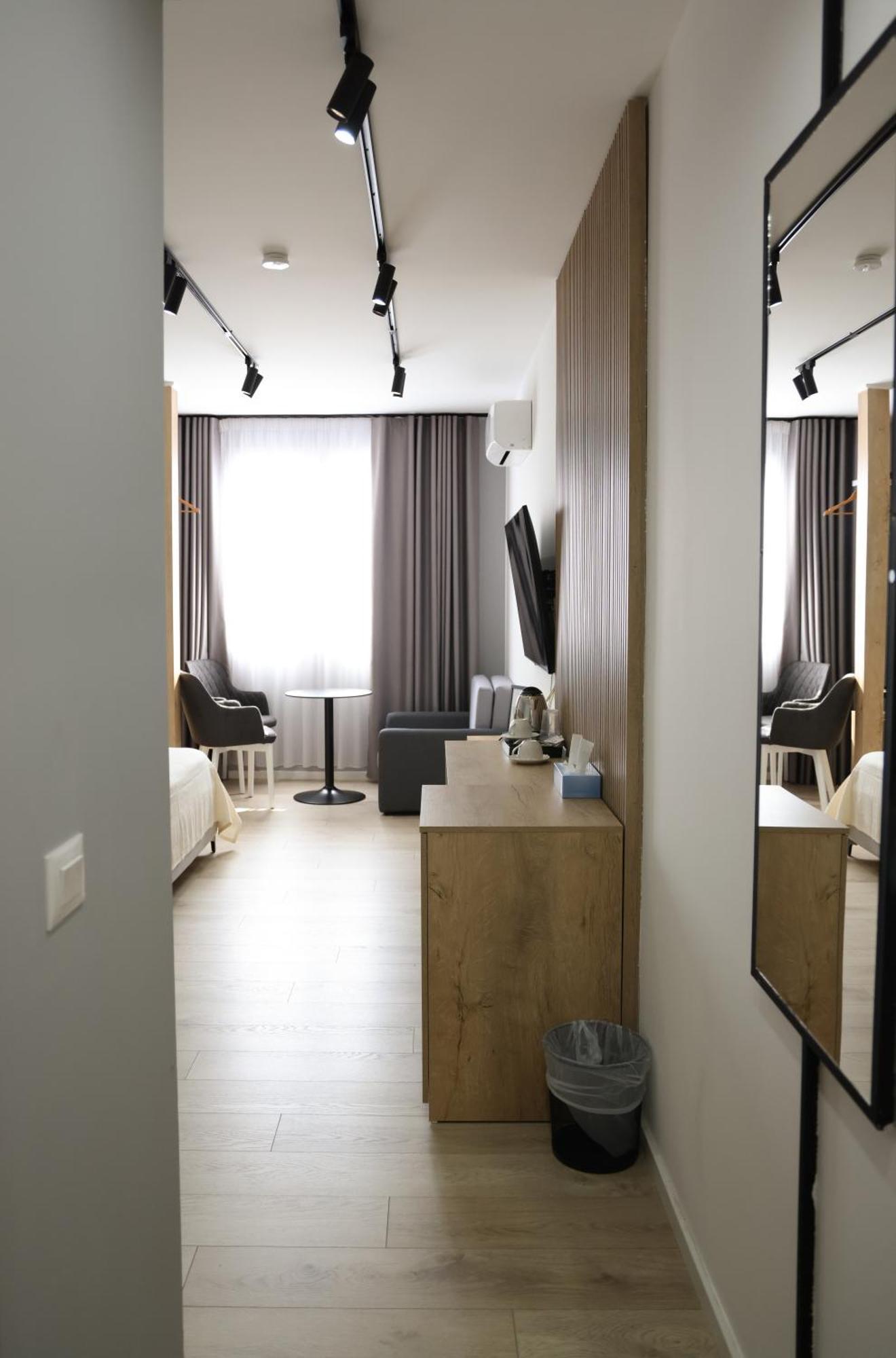 Sol Hotel Шкодер Екстер'єр фото