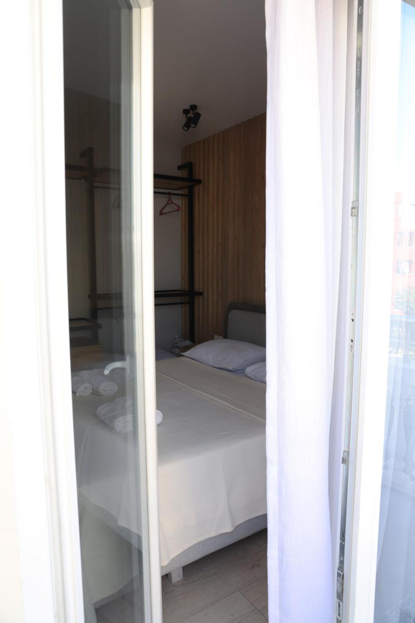 Sol Hotel Шкодер Екстер'єр фото